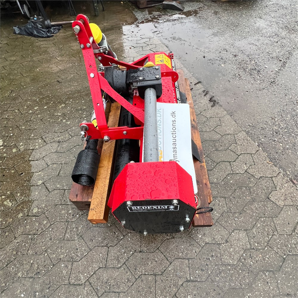 Redexim VC1200 - Maşină de tuns iarba: Foto 3 Redexim VC1200 - Maşină de tuns iarba: Foto 3
