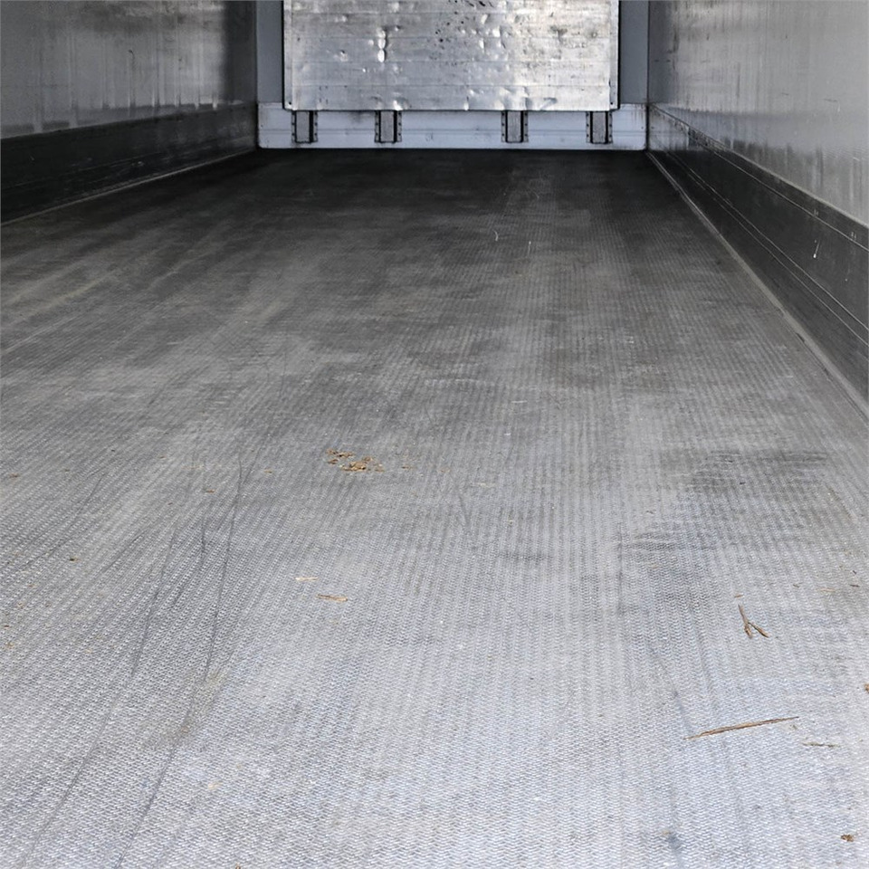 Semiremorcă frigider Schmitz Køle Trailer: Foto 13 Semiremorcă frigider Schmitz Køle Trailer: Foto 13