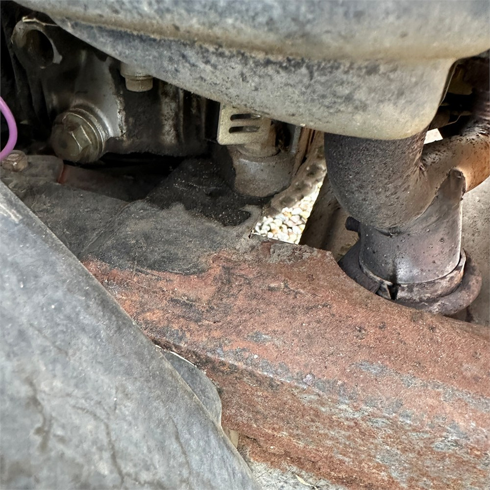 Maşină de tuns iarba Stiga P901 Parkpro 25 4WD: Foto 19