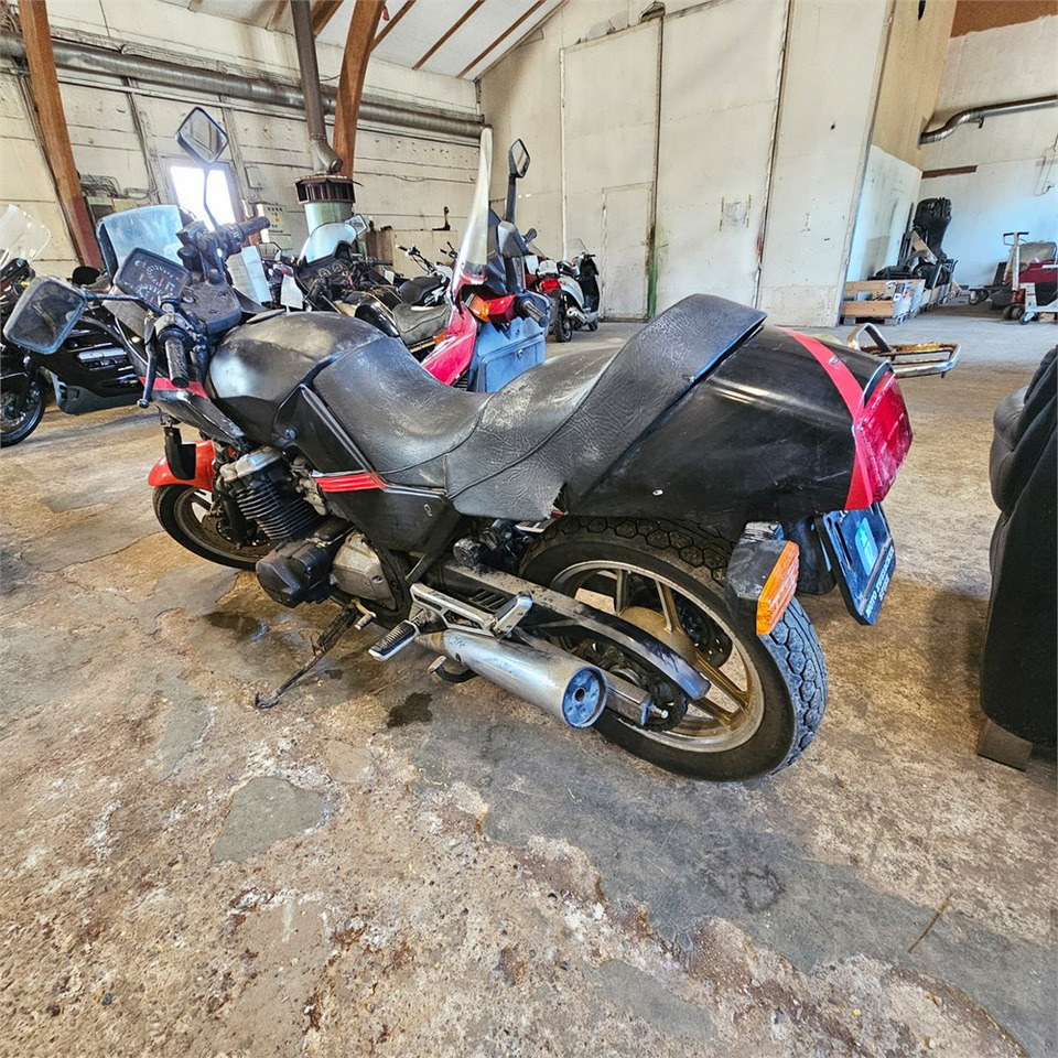 Suzuki GR72A - Motocicletă: Foto 4 Suzuki GR72A - Motocicletă: Foto 4