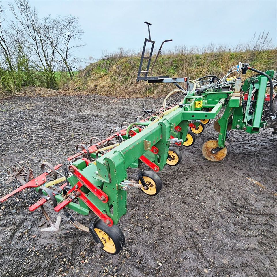 Thyregod Tim - 8 rows - Maşină agricole pentru semanat: Foto 3 Thyregod Tim - 8 rows - Maşină agricole pentru semanat: Foto 3