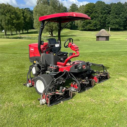 Toro Reelmaster 3575 D - Maşină de tuns iarba: Foto 1 Toro Reelmaster 3575 D - Maşină de tuns iarba: Foto 1