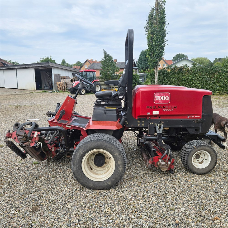 Toro Reelmaster 6500 D - Maşină de tuns iarba: Foto 3 Toro Reelmaster 6500 D - Maşină de tuns iarba: Foto 3