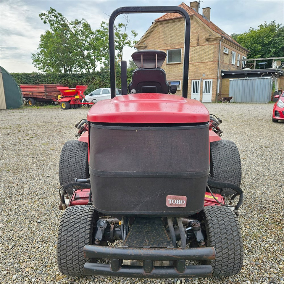 Toro Reelmaster 6500 D - Maşină de tuns iarba: Foto 5 Toro Reelmaster 6500 D - Maşină de tuns iarba: Foto 5