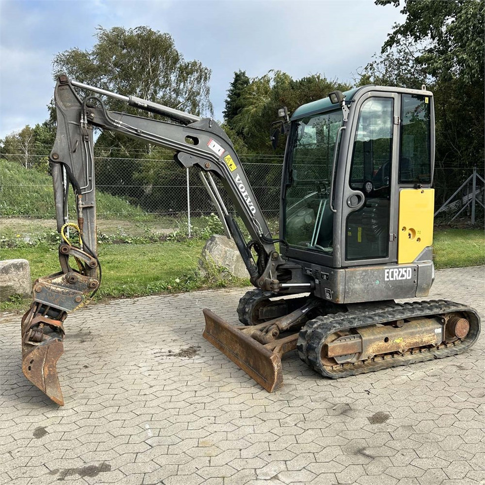 Volvo ECR25 D - Mini excavator: Foto 1 Volvo ECR25 D - Mini excavator: Foto 1