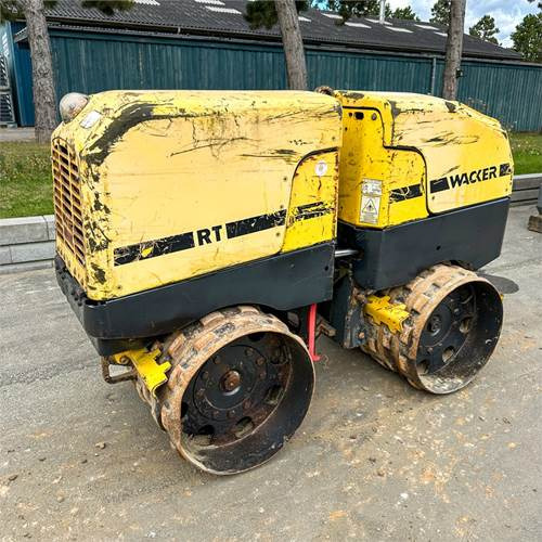 Wacker Neuson RT82 SC2 - Mini cilindru compactor: Foto 2 Wacker Neuson RT82 SC2 - Mini cilindru compactor: Foto 2