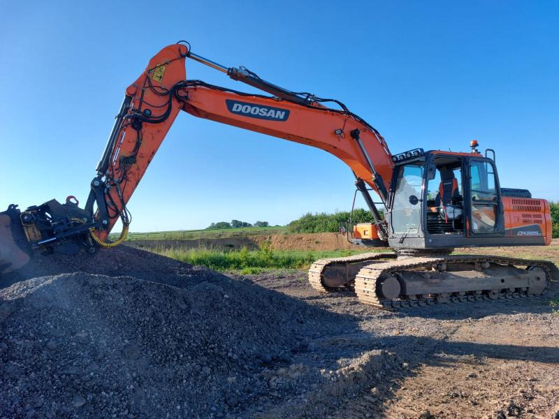 Doosan DX 225LC-5 - Excavator pe şenile: Foto 1 Doosan DX 225LC-5 - Excavator pe şenile: Foto 1
