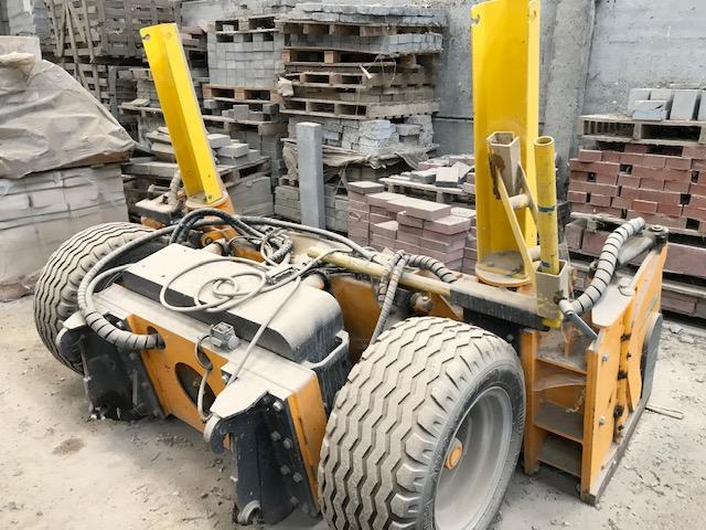 GUTZWILLER FG 20 - Lamă pentru Buldozer: Foto 3 GUTZWILLER FG 20 - Lamă pentru Buldozer: Foto 3