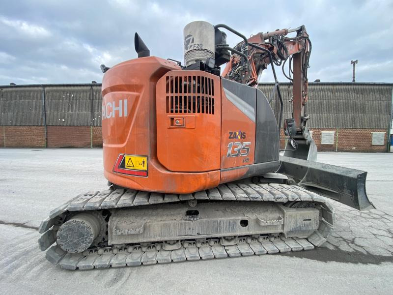 Excavator pe şenile HITACHI ZX 135US-7: Foto 8