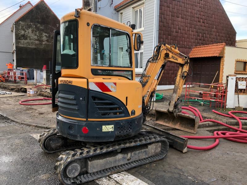 Hyundai 27Z-9 - Mini excavator: Foto 3 Hyundai 27Z-9 - Mini excavator: Foto 3