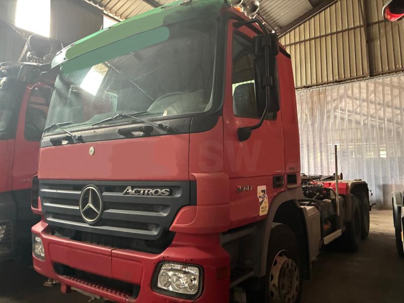Mercedes 6X4 ACTROS 3341 - Camion cu cârlig: Foto 1 Mercedes 6X4 ACTROS 3341 - Camion cu cârlig: Foto 1
