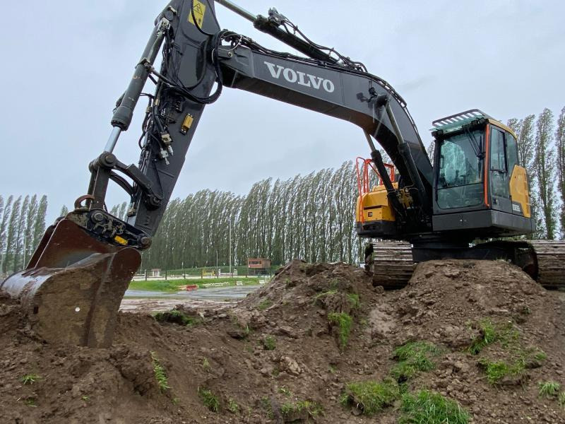 Volvo ECR 235EL - Excavator pe şenile: Foto 1 Volvo ECR 235EL - Excavator pe şenile: Foto 1