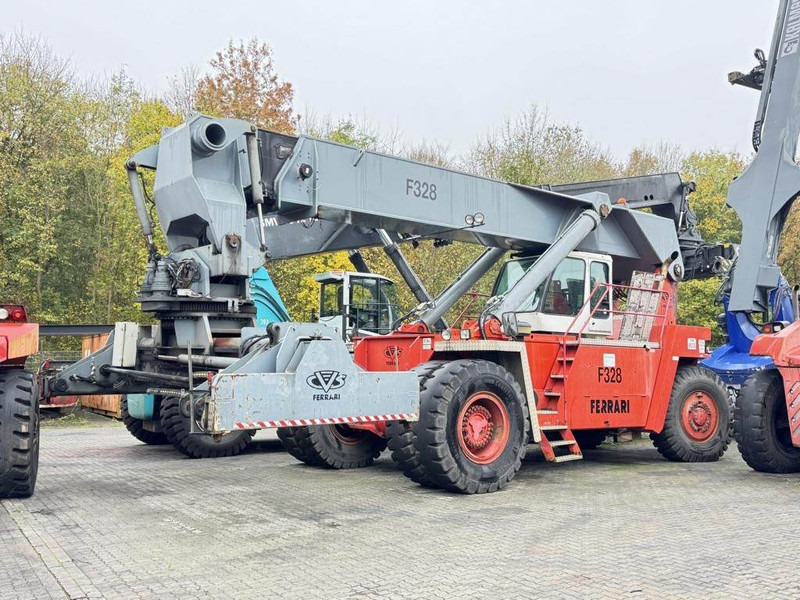 CVS Ferrari F328PB - Reach stacker: Foto 1 CVS Ferrari F328PB - Reach stacker: Foto 1