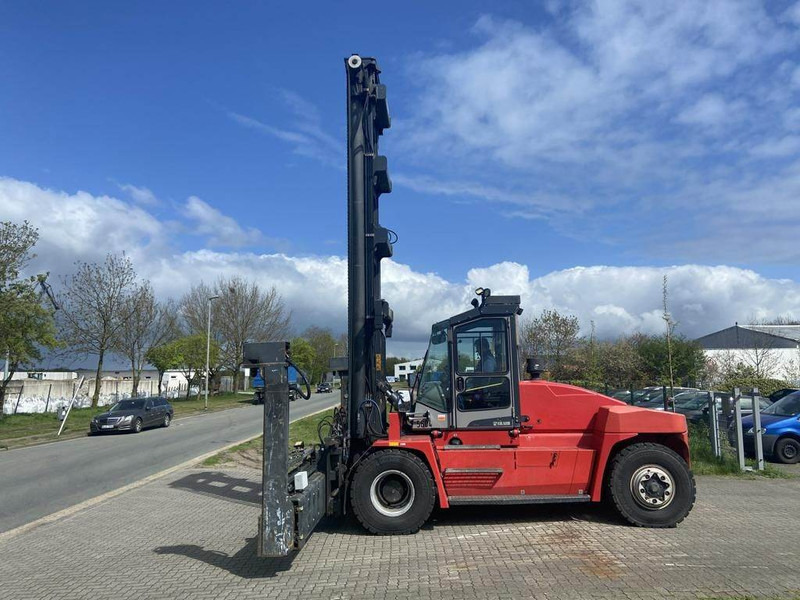 Kalmar DCE70-35E4 - Stivuitor containere: Foto 1 Kalmar DCE70-35E4 - Stivuitor containere: Foto 1