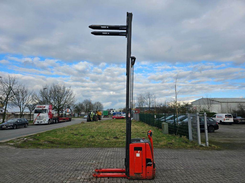 Linde L14 UVV geprüft - Transpalet la mare înălţime: Foto 2 Linde L14 UVV geprüft - Transpalet la mare înălţime: Foto 2