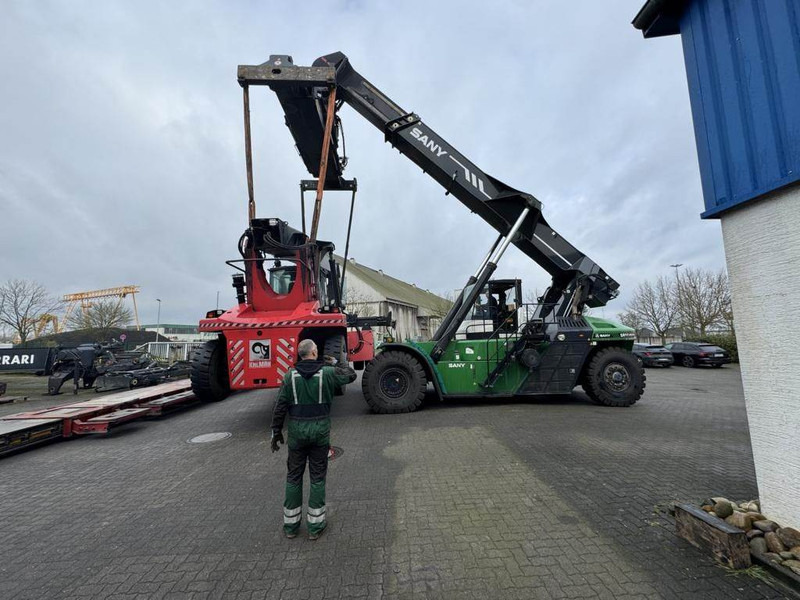 Sany SRSC4531G - Reach stacker: Foto 1 Sany SRSC4531G - Reach stacker: Foto 1