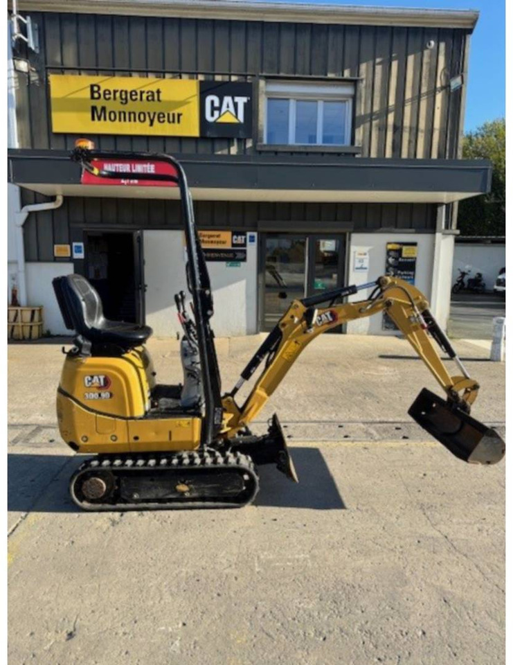 CAT 300.9D - Excavator pe şenile: Foto 3 CAT 300.9D - Excavator pe şenile: Foto 3