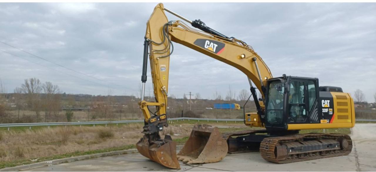 CAT 320F - Excavator pe şenile: Foto 1 CAT 320F - Excavator pe şenile: Foto 1