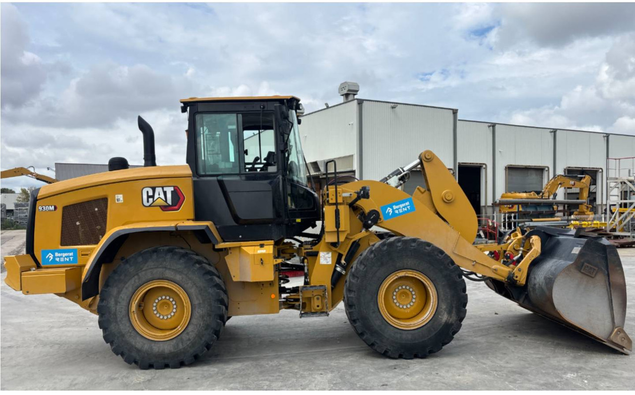 Încărcător frontal pe pneuri CAT 930M: Foto 11 Încărcător frontal pe pneuri CAT 930M: Foto 11