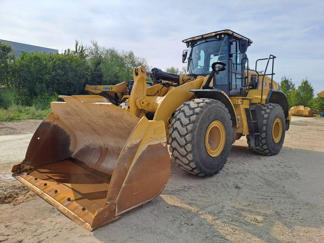 CAT 966 - Încărcător frontal pe pneuri: Foto 1 CAT 966 - Încărcător frontal pe pneuri: Foto 1