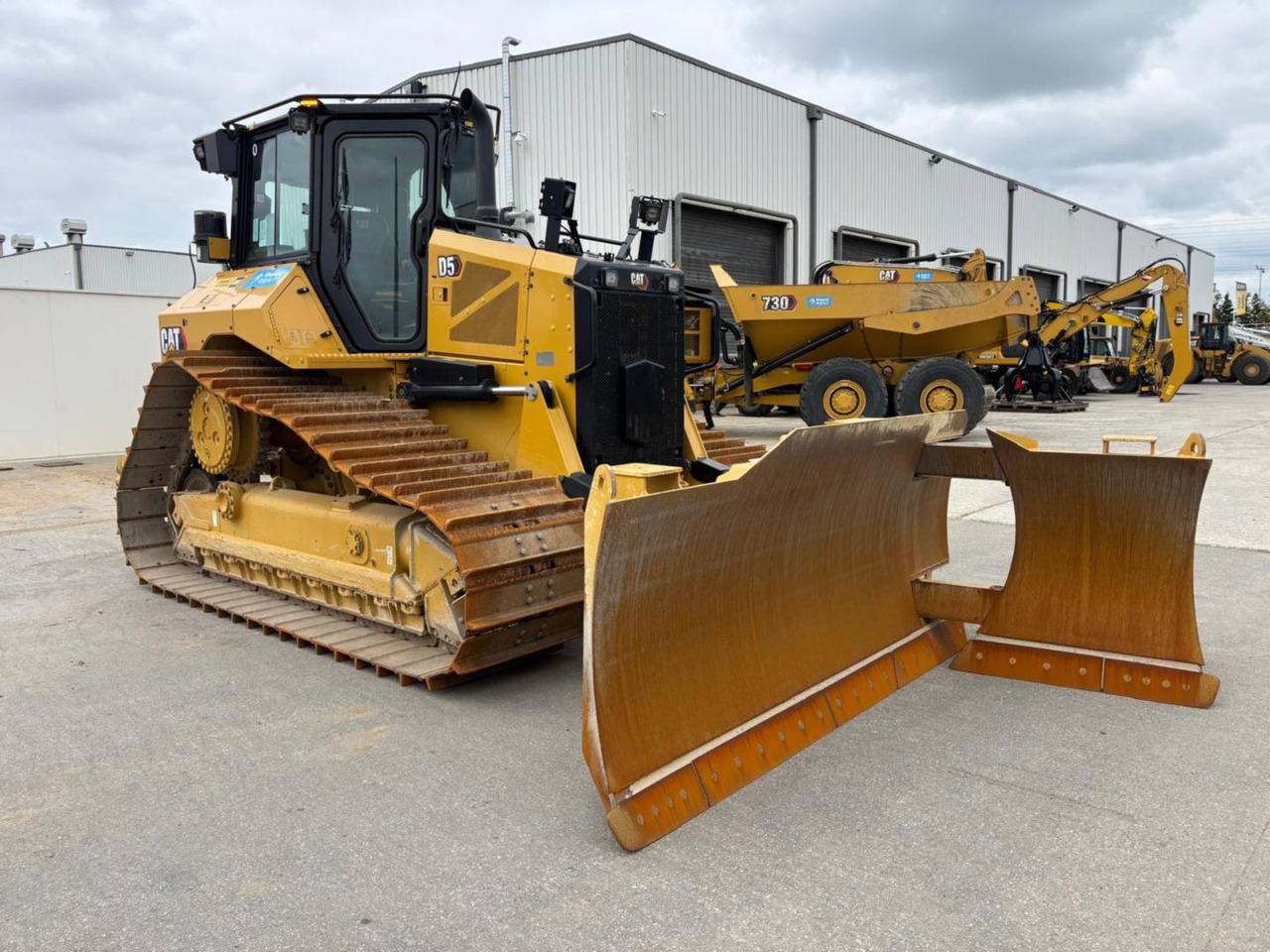 CAT D5 - Buldozer: Foto 1 CAT D5 - Buldozer: Foto 1