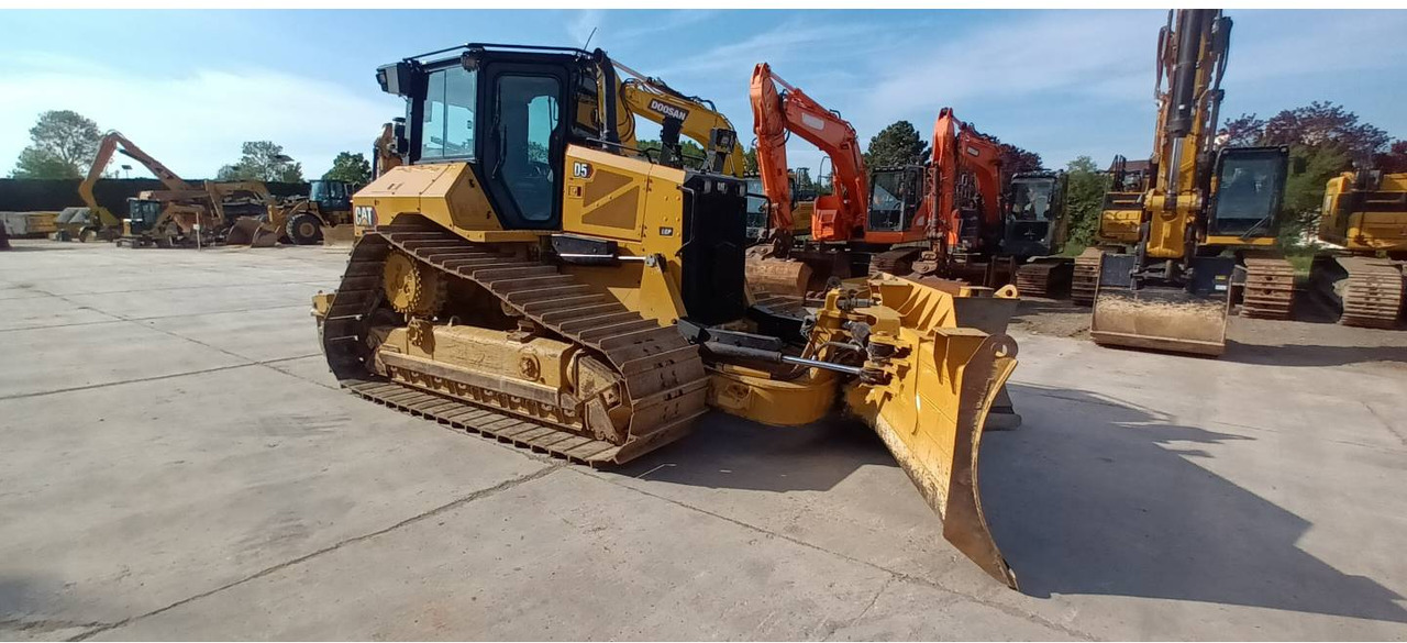 CAT D5 - Buldozer: Foto 2 CAT D5 - Buldozer: Foto 2