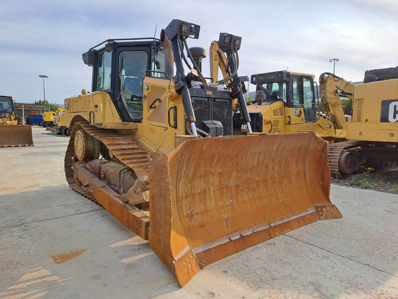 CAT D6 XE - Buldozer: Foto 2 CAT D6 XE - Buldozer: Foto 2