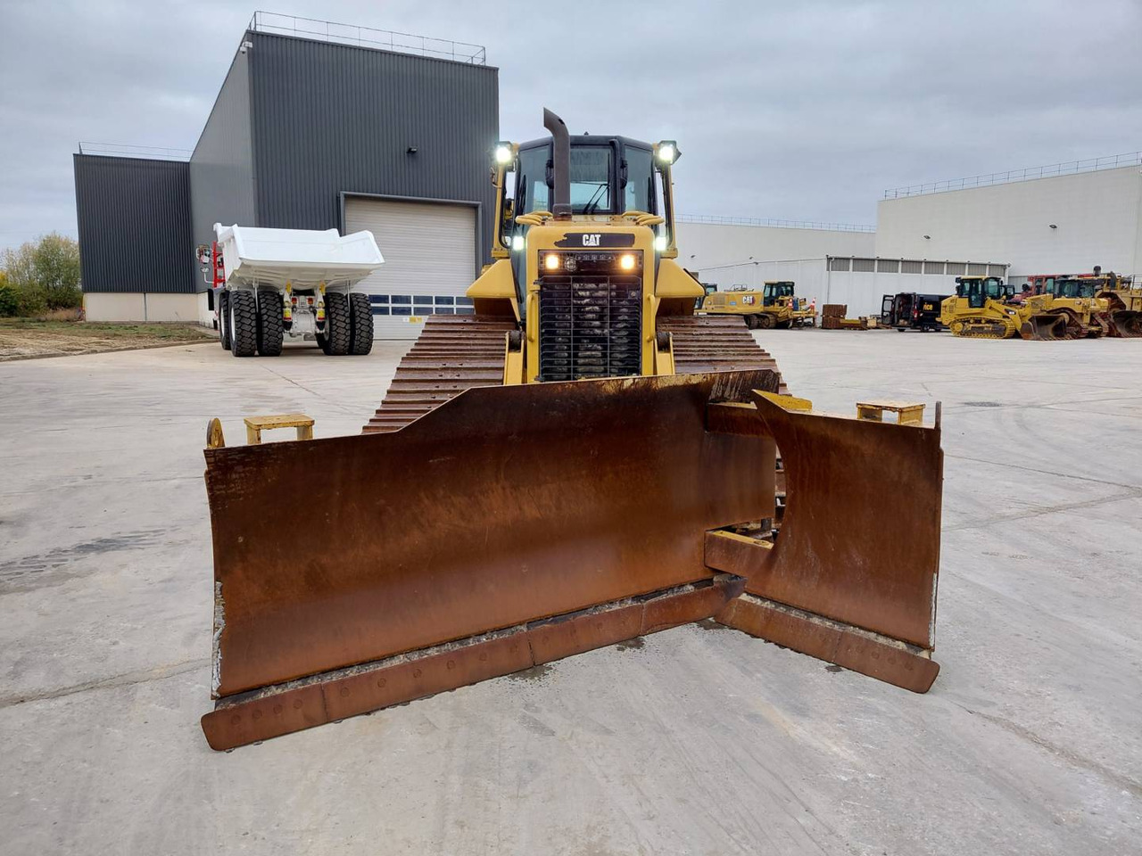 CAT D6N3B LGP - Buldozer: Foto 3 CAT D6N3B LGP - Buldozer: Foto 3