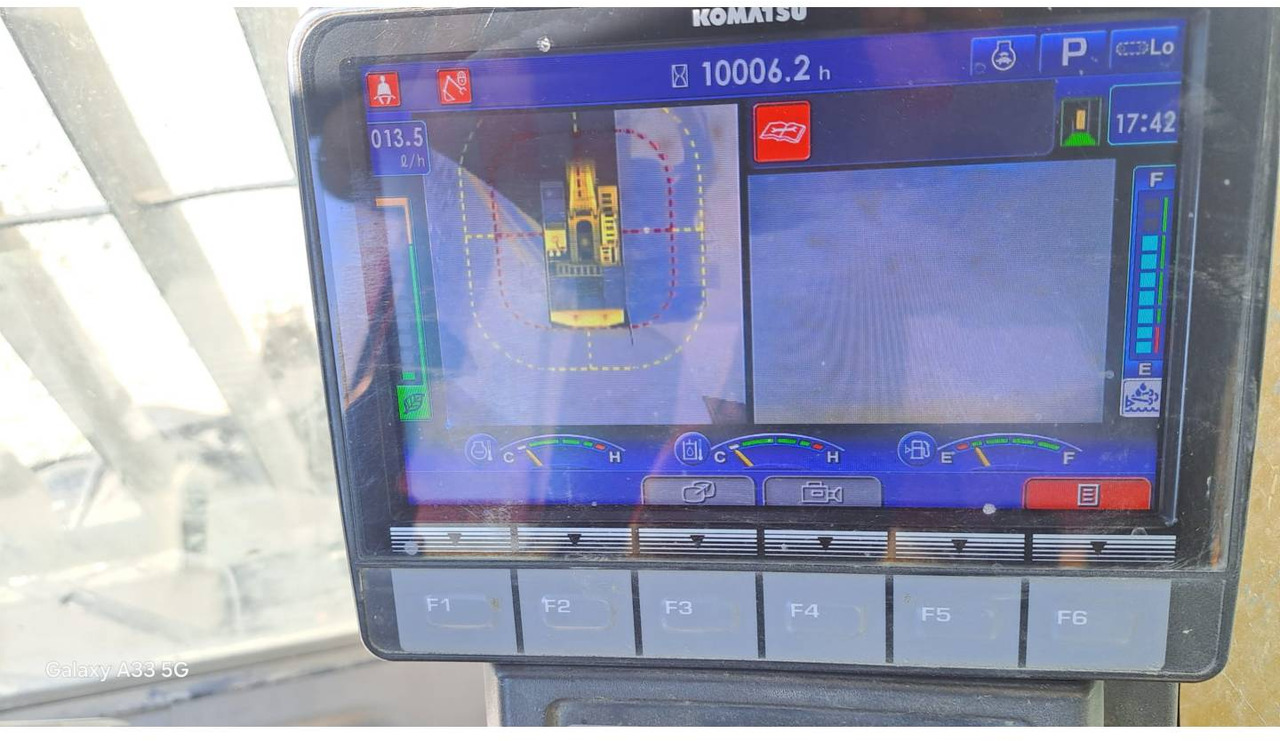 KOMATSU PC700LC - 11 - Excavator pe şenile: Foto 5 KOMATSU PC700LC - 11 - Excavator pe şenile: Foto 5