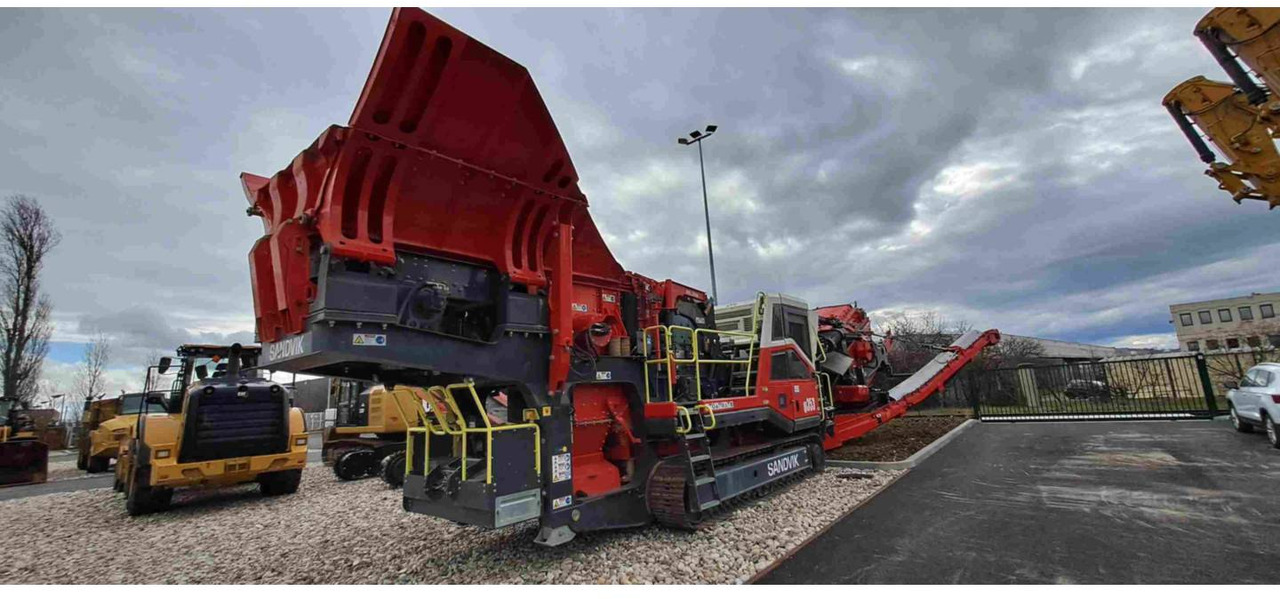 SANDVIK MINING & CONSTRUCTION QI353 - Concasor mobil: Foto 2 SANDVIK MINING & CONSTRUCTION QI353 - Concasor mobil: Foto 2