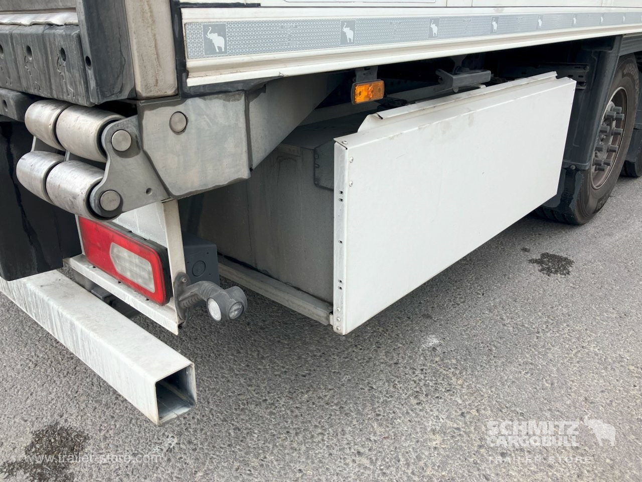 SCHMITZ Semiremolque Frigo Standard - Semiremorcă izoterma: Foto 2 SCHMITZ Semiremolque Frigo Standard - Semiremorcă izoterma: Foto 2