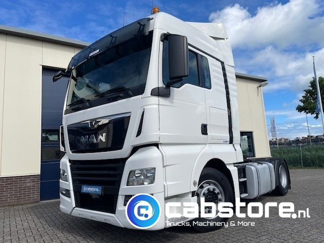 MAN TGX 18.420 4x2 Euro 6 MAN TGX 18.420 4x2 BLS Euro 6 - XLX Cabine - WB 360 - Bouwjaar 2018 - Km 681.675 - Good condition! - Cap tractor: Foto 2 MAN TGX 18.420 4x2 Euro 6 MAN TGX 18.420 4x2 BLS Euro 6 - XLX Cabine - WB 360 - Bouwjaar 2018 - Km 681.675 - Good condition! - Cap tractor: Foto 2