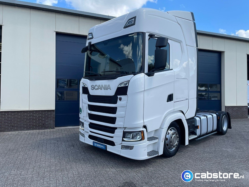 Scania S410 A 4X2 EB Euro 6 - S-Highline - Bouwjaar 2018 - MEGA VOLUME - Km 822.505 - Cap tractor: Foto 1 Scania S410 A 4X2 EB Euro 6 - S-Highline - Bouwjaar 2018 - MEGA VOLUME - Km 822.505 - Cap tractor: Foto 1