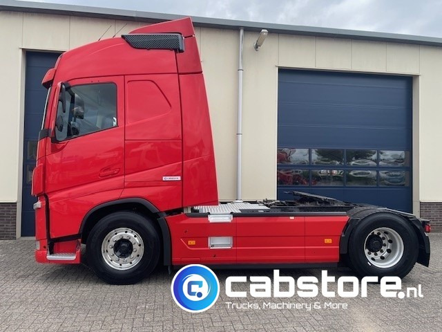 Volvo FH 500 4x2 Euro 6 - Globetrotter - VEB+ Brake - Hydraulic unit - Bouwjaar 2013 - Cap tractor: Foto 3 Volvo FH 500 4x2 Euro 6 - Globetrotter - VEB+ Brake - Hydraulic unit - Bouwjaar 2013 - Cap tractor: Foto 3