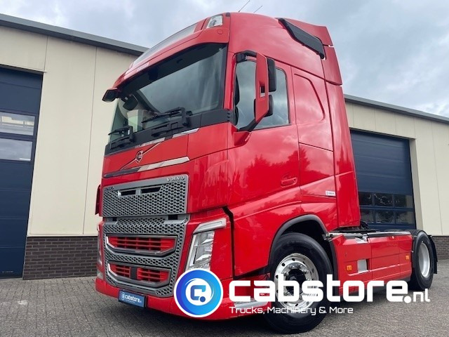 Volvo FH 500 4x2 Euro 6 - Globetrotter - VEB+ Brake - Hydraulic unit - Bouwjaar 2013 - Cap tractor: Foto 2 Volvo FH 500 4x2 Euro 6 - Globetrotter - VEB+ Brake - Hydraulic unit - Bouwjaar 2013 - Cap tractor: Foto 2