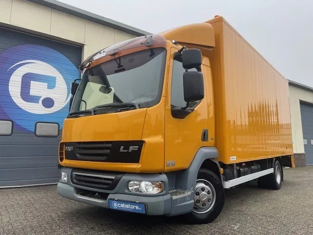DAF LF 45.160 4x2 Euro 5 EEV - Year 2008 - Mobiele werkplaats - Bakwagen - Closed box - Km 268.123 - Camion furgon: Foto 2 DAF LF 45.160 4x2 Euro 5 EEV - Year 2008 - Mobiele werkplaats - Bakwagen - Closed box - Km 268.123 - Camion furgon: Foto 2