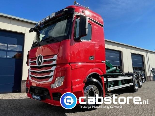 Mercedes-Benz ACTROS 2542 6x2 Euro 6 - HIAB-Multilift 26 Ton's Haakarmsysteem - Containerlift -Bouwjaar 2016 - Km 544.497 - Camion cu cârlig: Foto 3 Mercedes-Benz ACTROS 2542 6x2 Euro 6 - HIAB-Multilift 26 Ton's Haakarmsysteem - Containerlift -Bouwjaar 2016 - Km 544.497 - Camion cu cârlig: Foto 3