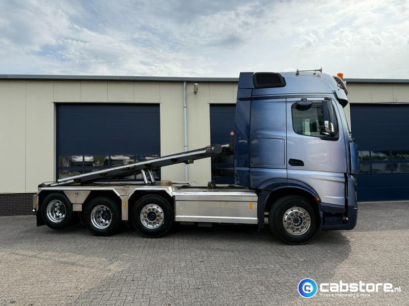 Mercedes-Benz ACTROS 3663 Euro 6 - 8x2 - RETARDER - Bouwjaar 09-2017 - 30 Ton's Container Kabelsysteem - Km 476.892 - Good condition - Camion cu sistem de cablu: Foto 3 Mercedes-Benz ACTROS 3663 Euro 6 - 8x2 - RETARDER - Bouwjaar 09-2017 - 30 Ton's Container Kabelsysteem - Km 476.892 - Good condition - Camion cu sistem de cablu: Foto 3