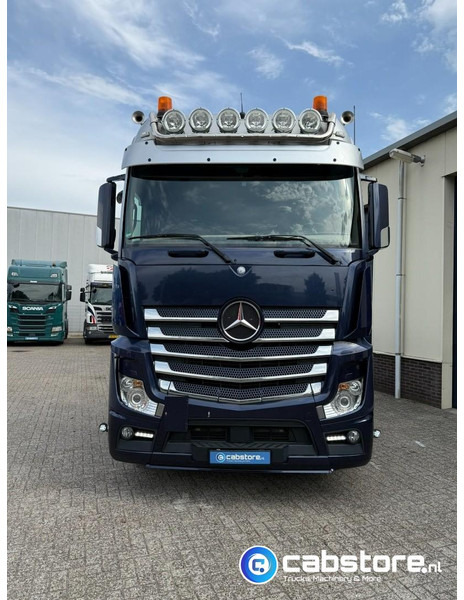 Mercedes-Benz ACTROS 3663 Euro 6 - 8x2 - RETARDER - Bouwjaar 09-2017 - 30 Ton's Container Kabelsysteem - Km 476.892 - Good condition - Camion cu sistem de cablu: Foto 4 Mercedes-Benz ACTROS 3663 Euro 6 - 8x2 - RETARDER - Bouwjaar 09-2017 - 30 Ton's Container Kabelsysteem - Km 476.892 - Good condition - Camion cu sistem de cablu: Foto 4