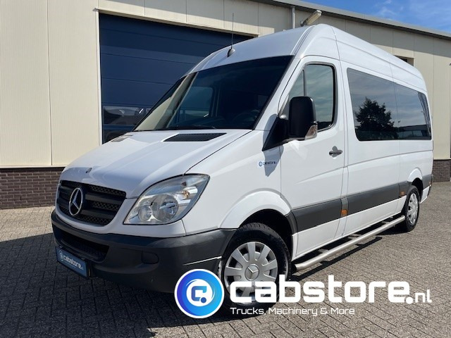 Mercedes-Benz SPRINTER 211 CDI - L2/H2- Automatische versnellingsbak - 9 Persoons - Bouwjaar 2009 - APK tot 17-01-2026 ! - Side bars - Privacy glas - Airco - Microbuz, Transport persoane: Foto 2 Mercedes-Benz SPRINTER 211 CDI - L2/H2- Automatische versnellingsbak - 9 Persoons - Bouwjaar 2009 - APK tot 17-01-2026 ! - Side bars - Privacy glas - Airco - Microbuz, Transport persoane: Foto 2