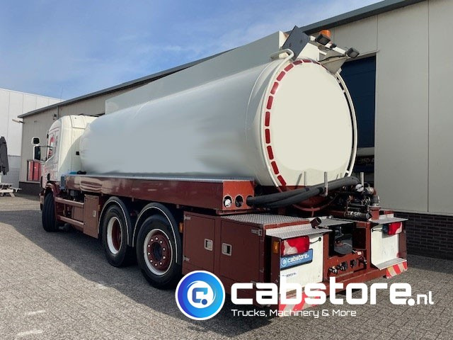 Scania P 380 B 6X2*4 HNA - RETARDER - Tankwagen olie - Olietank - ADR - 16.920 liter - Bouwjaar 2007 - Km 881.924 - Camion cisternă: Foto 3 Scania P 380 B 6X2*4 HNA - RETARDER - Tankwagen olie - Olietank - ADR - 16.920 liter - Bouwjaar 2007 - Km 881.924 - Camion cisternă: Foto 3