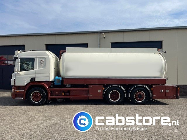 Scania P 380 B 6X2*4 HNA - RETARDER - Tankwagen olie - Olietank - ADR - 16.920 liter - Bouwjaar 2007 - Km 881.924 - Camion cisternă: Foto 5 Scania P 380 B 6X2*4 HNA - RETARDER - Tankwagen olie - Olietank - ADR - 16.920 liter - Bouwjaar 2007 - Km 881.924 - Camion cisternă: Foto 5