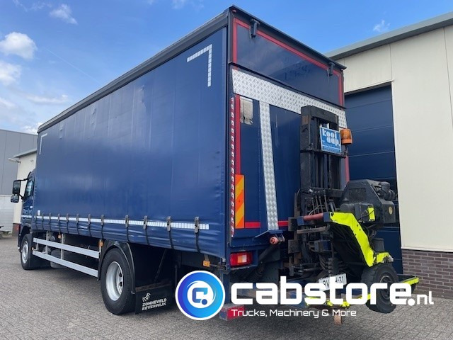 Volvo FM9 4X2R FAL9.0 RAD-A4 Volvo FM300 4x2 Euro 5 bakwagen - Schuifzeilen - Laadklep 2000 kg - Bouwjaar 2008 - Kooi-Aap heftruck - Autoutilitară box: Foto 3 Volvo FM9 4X2R FAL9.0 RAD-A4 Volvo FM300 4x2 Euro 5 bakwagen - Schuifzeilen - Laadklep 2000 kg - Bouwjaar 2008 - Kooi-Aap heftruck - Autoutilitară box: Foto 3