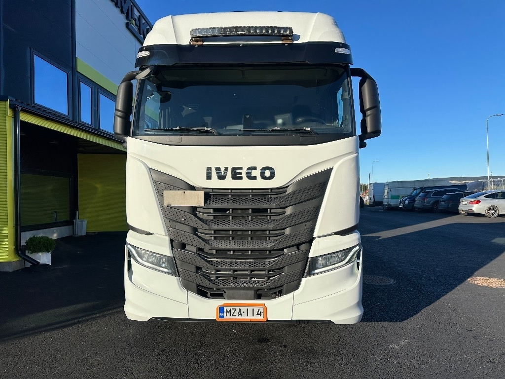 Iveco S-Way AS440X57 TZ/P 6x4 HCT - Cap tractor: Foto 2 Iveco S-Way AS440X57 TZ/P 6x4 HCT - Cap tractor: Foto 2