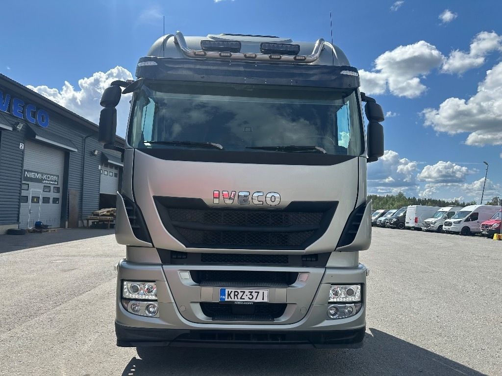 Iveco Stralis AS440S560 6x2 - Cap tractor: Foto 2 Iveco Stralis AS440S560 6x2 - Cap tractor: Foto 2