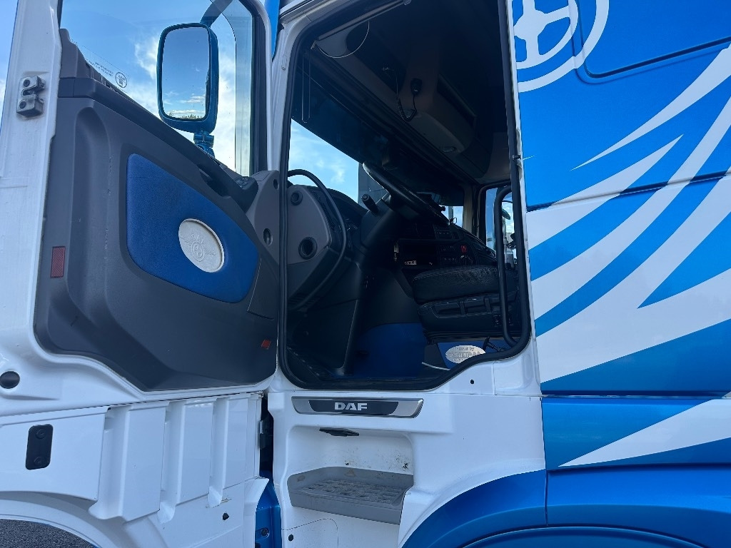Camion cu cârlig DAF XF 530 6x2*4: Foto 14 Camion cu cârlig DAF XF 530 6x2*4: Foto 14