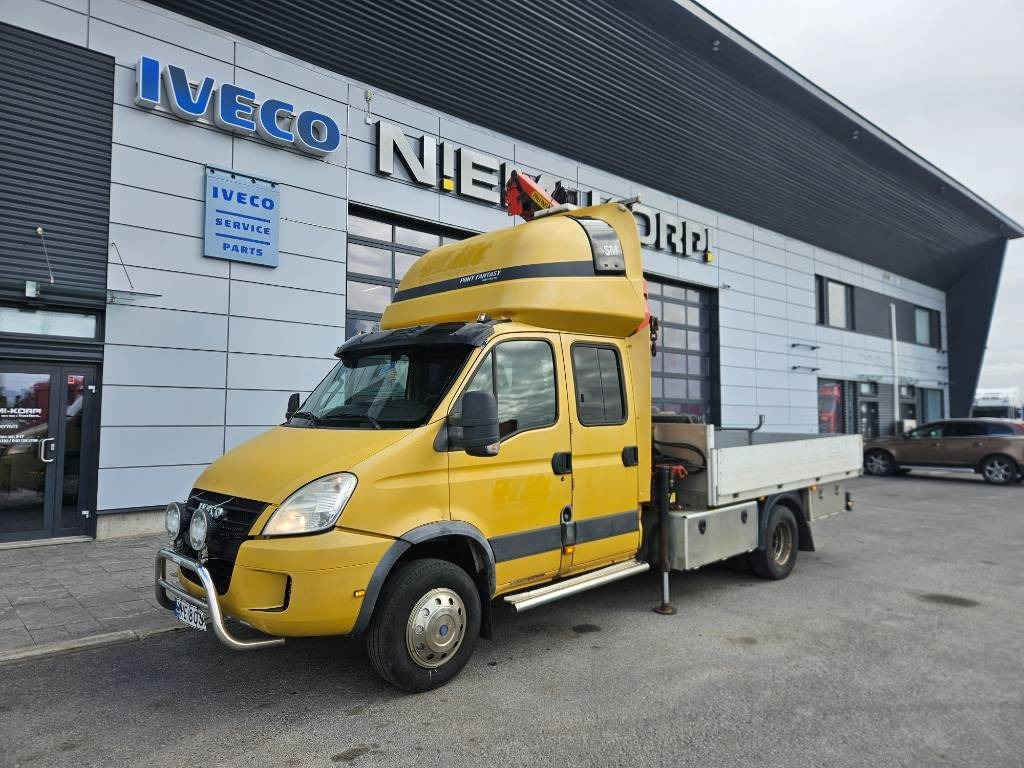 Iveco Daily 65C18 D Palfinger PK3700+ makuuohjaamo - Autoutilitară cu platformă: Foto 2 Iveco Daily 65C18 D Palfinger PK3700+ makuuohjaamo - Autoutilitară cu platformă: Foto 2