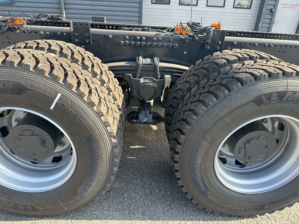 Camion şasiu nou Iveco T-Way 410T510 8x4: Foto 7