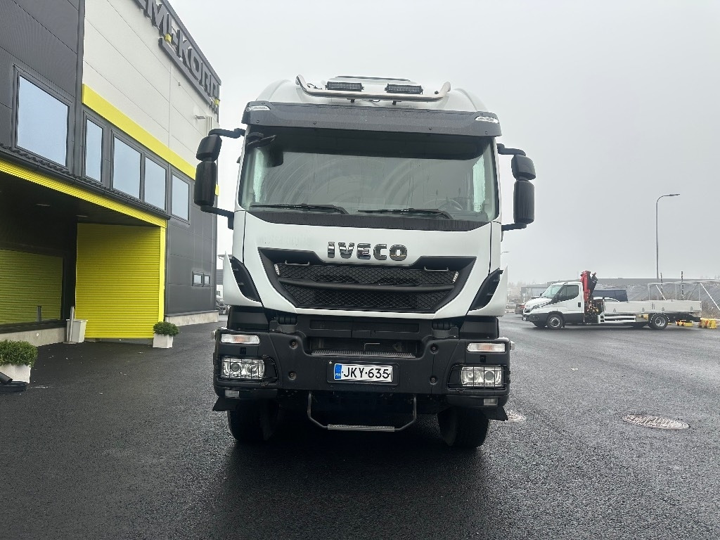 Iveco Trakker AT410T500 10x4 - Camion forestier: Foto 2 Iveco Trakker AT410T500 10x4 - Camion forestier: Foto 2