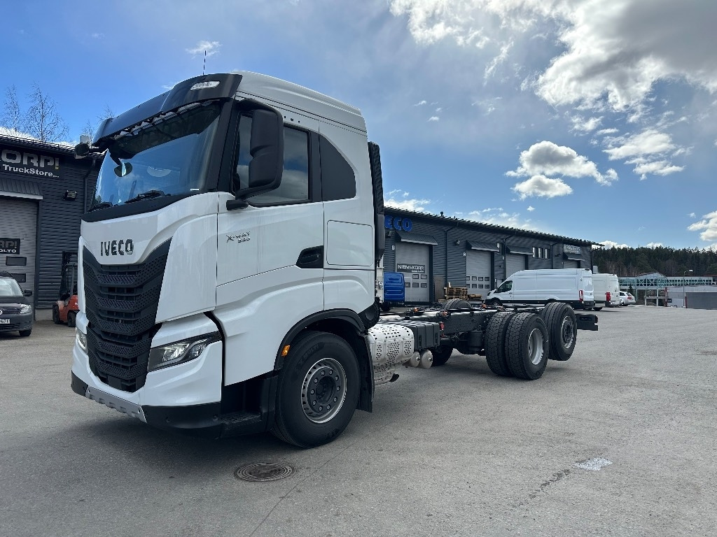 Iveco X-Way AS260X530 - Camion şasiu: Foto 1 Iveco X-Way AS260X530 - Camion şasiu: Foto 1
